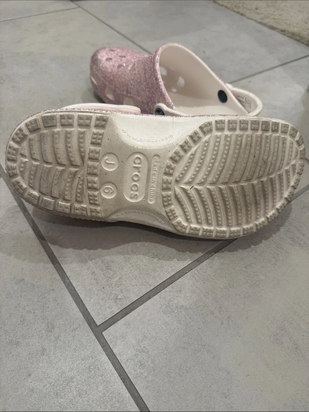 CROCS comfortable stylish